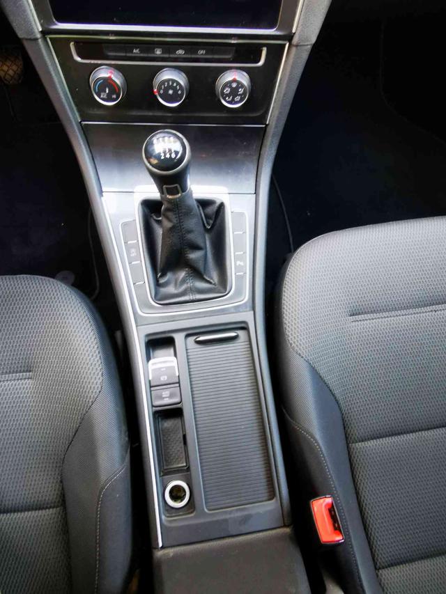 VOLKSWAGEN Golf usata, con Specchietti laterali elettrici