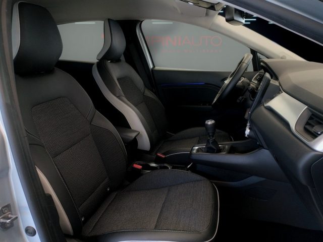 RENAULT Captur usata 18