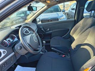 RENAULT Clio usata, con Autoradio