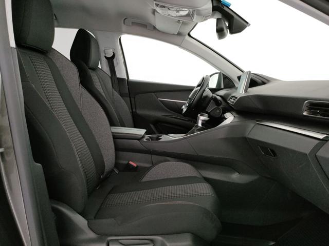 PEUGEOT 3008 usata, con Boardcomputer