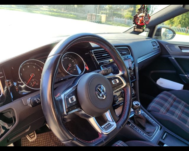 VOLKSWAGEN Golf usata 23
