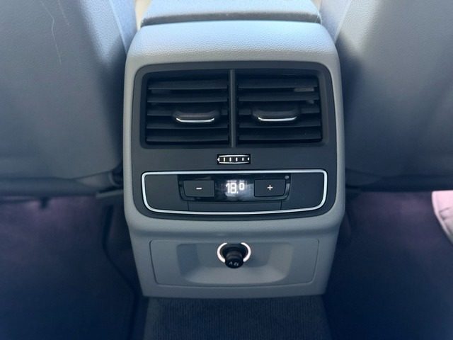 AUDI A4 usata, con Sensori di parcheggio anteriori
