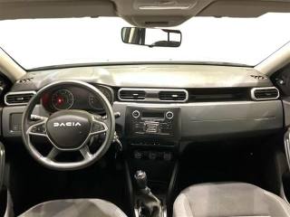 DACIA Duster usata 8