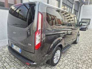 FORD Tourneo Custom usata, con Autoradio