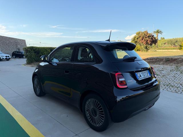 FIAT 500e usata, con Schermo multifunzione interamente digitale