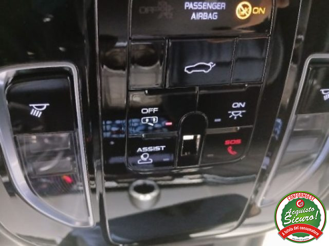 MASERATI Grecale usata, con Tettuccio apribile