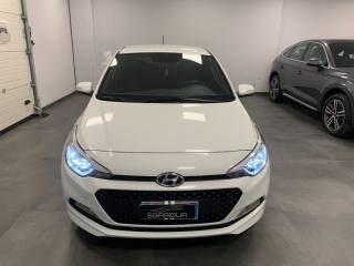 HYUNDAI i20 usata, con Airbag