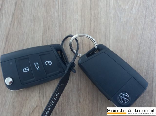 VOLKSWAGEN T-Roc usata, con Specchietti laterali elettrici