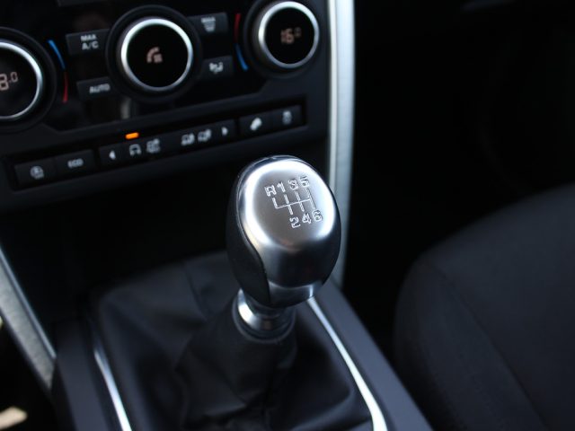 LAND ROVER Discovery Sport usata, con Sensori di parcheggio anteriori