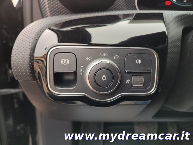 MERCEDES-BENZ A 180 usata 32