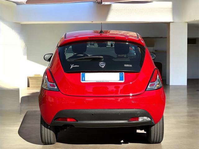 LANCIA Ypsilon usata, con Autoradio