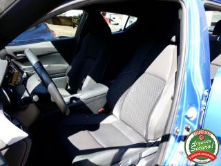 TOYOTA C-HR usata, con Controllo automatico clima