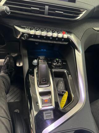 PEUGEOT 3008 usata, con Luci diurne