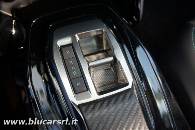 PEUGEOT 2008 usata, con Sensori di parcheggio posteriori