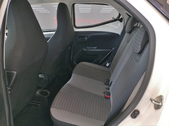 TOYOTA Aygo usata 16