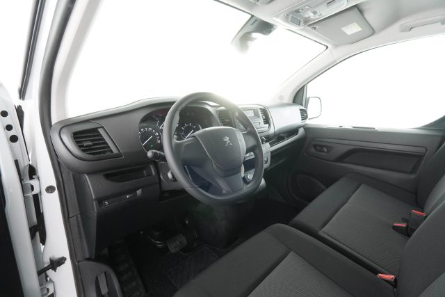 PEUGEOT Expert usata 8