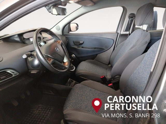 LANCIA Ypsilon usata, con ESP
