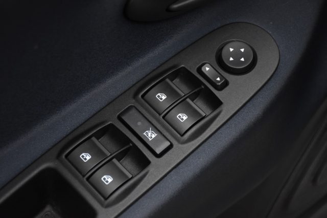 LANCIA Ypsilon usata, con Luci diurne LED