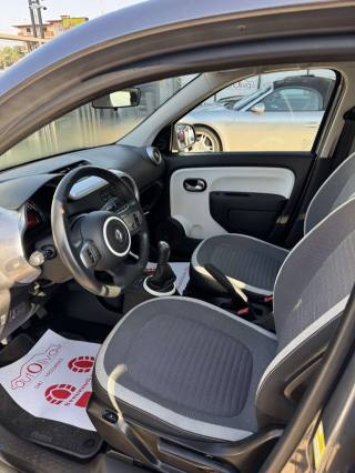 RENAULT Twingo usata, con Volante in pelle