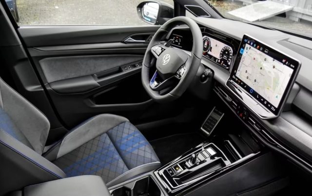 VOLKSWAGEN Golf usata, con Alzacristalli elettrici