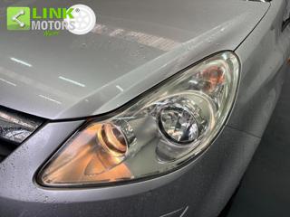 OPEL Corsa usata, con Climatizzatore