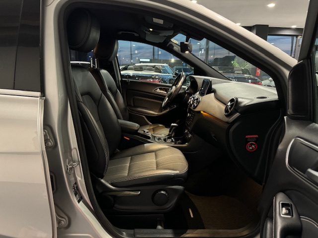 MERCEDES-BENZ B 200 usata, con Bracciolo