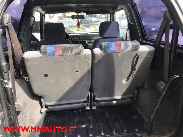 DAIHATSU Feroza usata 17