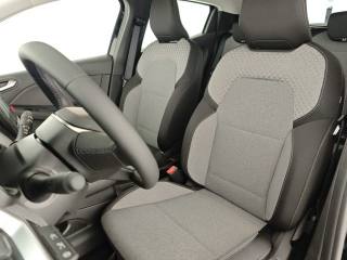 RENAULT Clio usata, con Bluetooth