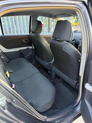 TOYOTA Yaris usata, con Sedile posteriore sdoppiato