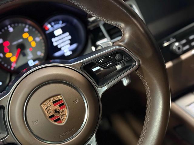 PORSCHE Macan usata, con Bracciolo