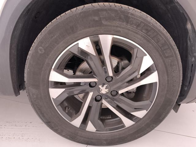 PEUGEOT 2008 usata, con Isofix