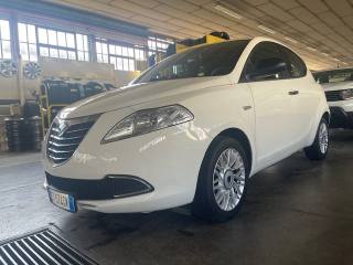 LANCIA Ypsilon usata, con Autoradio