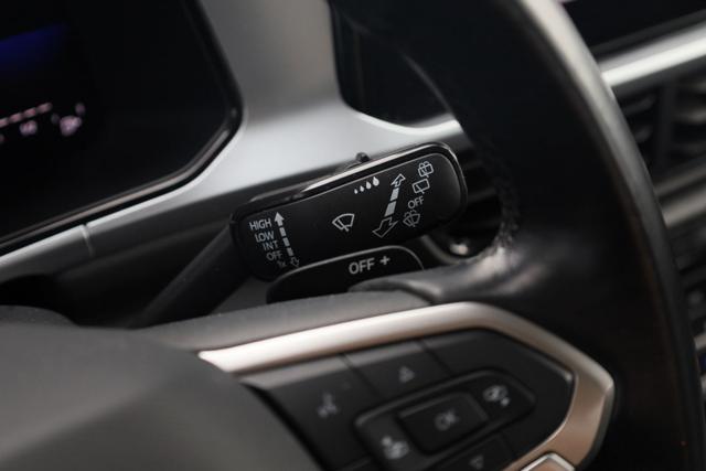 VOLKSWAGEN T-Roc usata, con Autoradio digitale