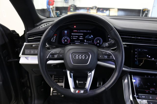 AUDI Q8 usata, con Specchietti laterali elettrici