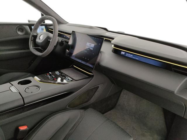 LOTUS Emeya usata, con Autoradio digitale