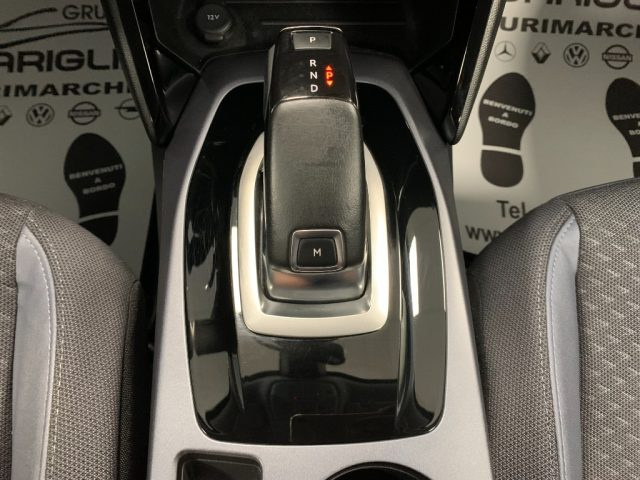 PEUGEOT 2008 usata, con Touch screen