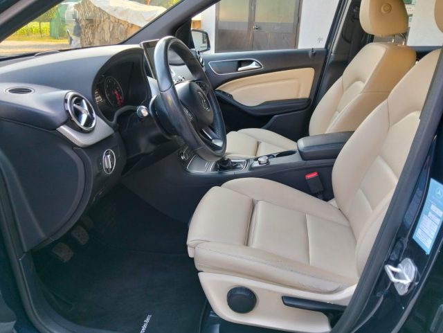 MERCEDES-BENZ B 180 usata, con Cerchi in lega