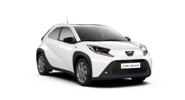 TOYOTA Aygo X usata, con Climatizzatore