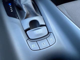 TOYOTA C-HR usata, con Airbag testa