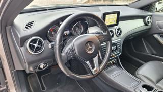 MERCEDES-BENZ GLA 220 usata, con Chiusura centralizzata