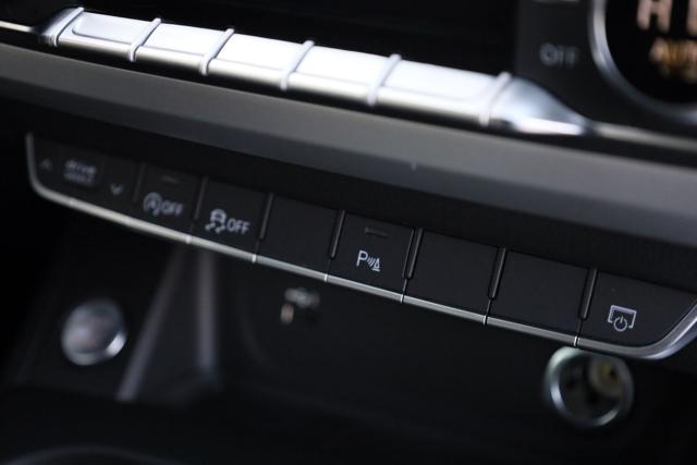 AUDI A4 usata, con USB