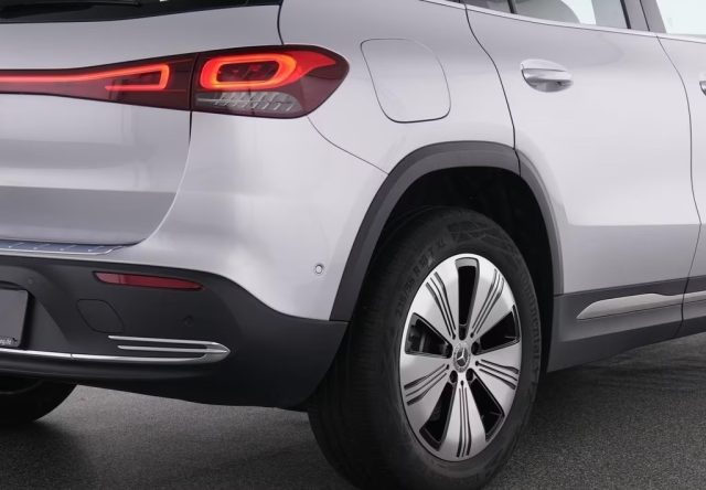 MERCEDES-BENZ EQA usata, con Chiusura centralizzata