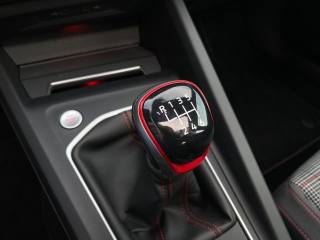 VOLKSWAGEN Golf usata, con Sistema di navigazione