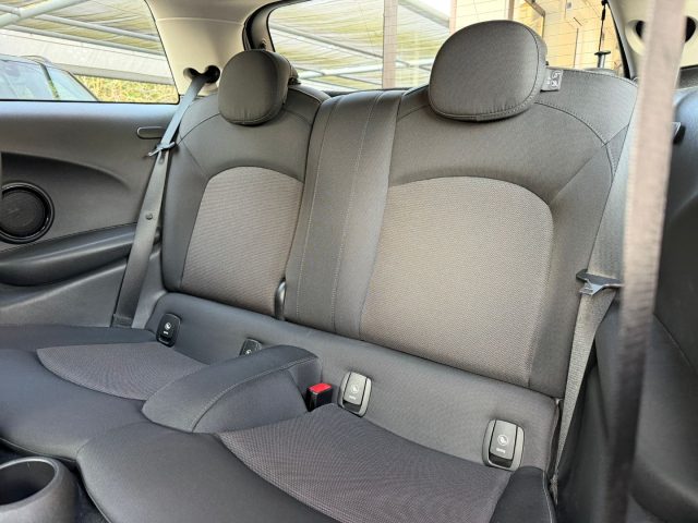 MINI One usata 9