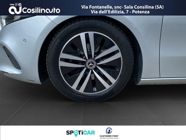MERCEDES-BENZ A 180 usata, con Touch screen