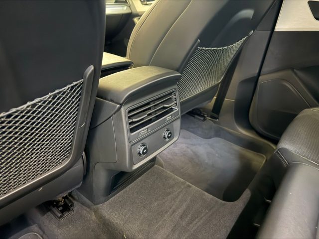 AUDI Q8 usata, con Specchietti laterali elettrici