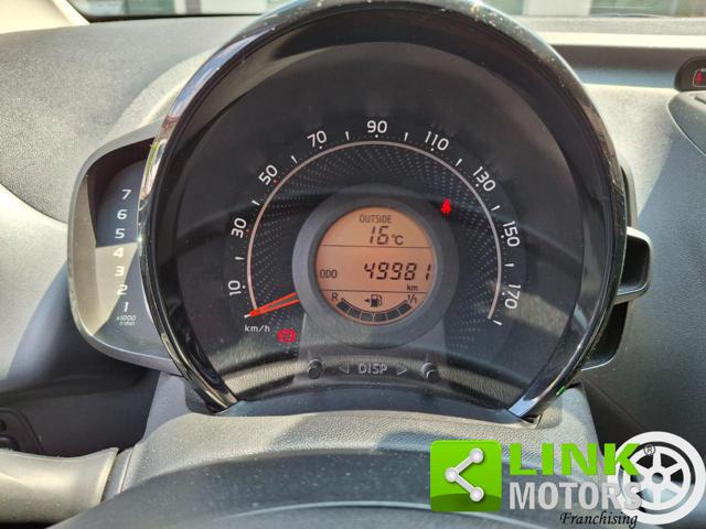 TOYOTA Aygo usata, con Autoradio