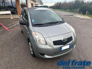 TOYOTA Yaris usata, con Autoradio