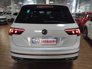 VOLKSWAGEN Tiguan usata, con Airbag laterali