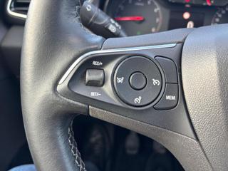 OPEL Grandland X usata, con Park Distance Control